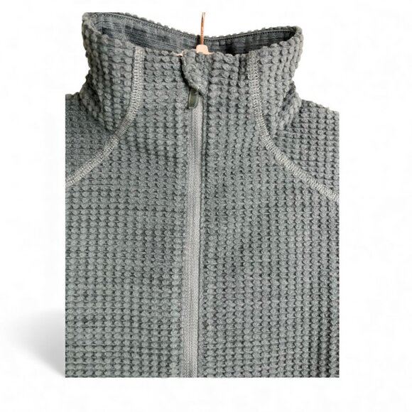 ✨ Columbia Gray Long Sleeve Pullover – Short Front Zip  Small Size ✨ - Picture 3 of 8